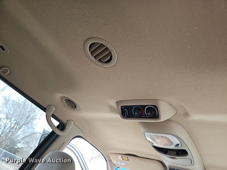 image for item DP0806 2002 Ford  Expedition XLT SUV