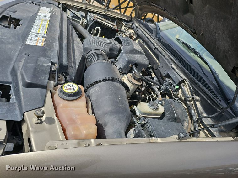 image for item DP0806 2002 Ford  Expedition XLT SUV