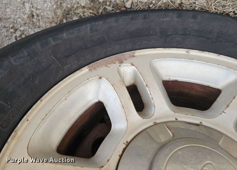 image for item DP0806 2002 Ford  Expedition XLT SUV