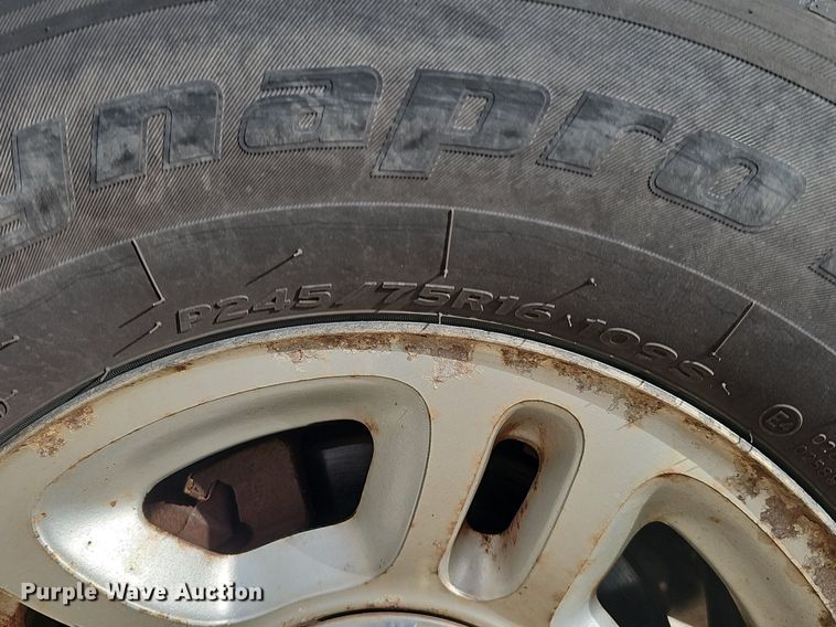 image for item DP0806 2002 Ford  Expedition XLT SUV