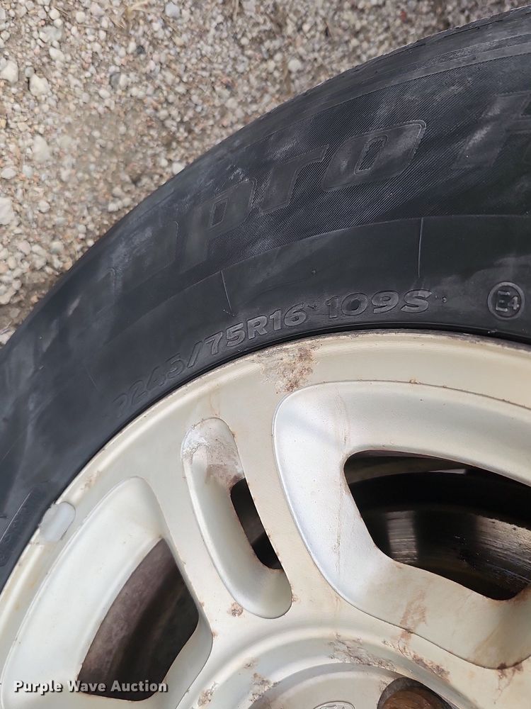 image for item DP0806 2002 Ford  Expedition XLT SUV