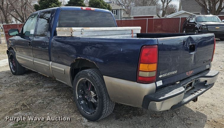 image for item DP0809 1999 Chevrolet Silverado LS Ext. Cab pickup truck