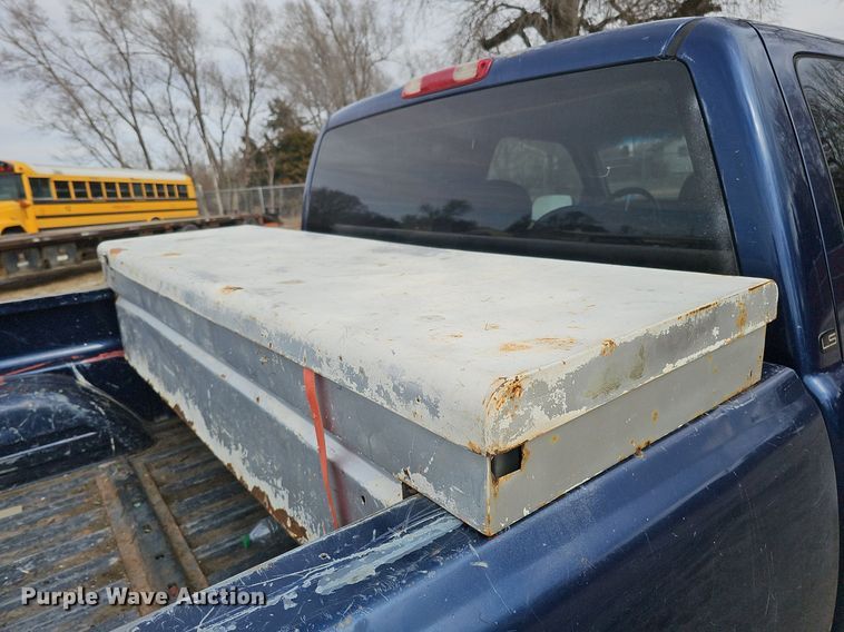 image for item DP0809 1999 Chevrolet Silverado LS Ext. Cab pickup truck