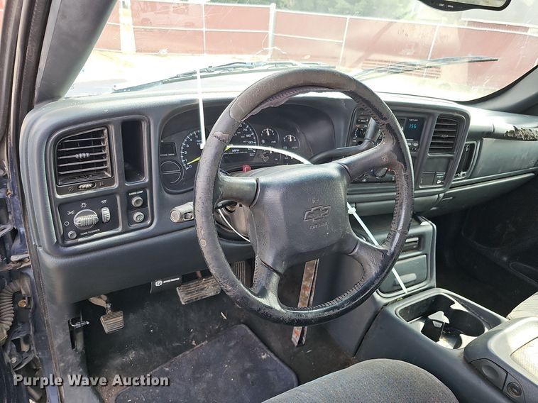 image for item DP0809 1999 Chevrolet Silverado LS Ext. Cab pickup truck