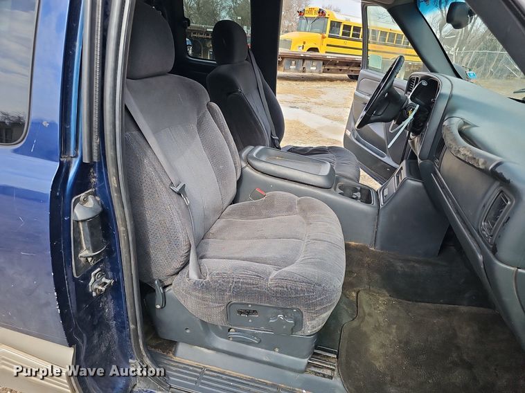 image for item DP0809 1999 Chevrolet Silverado LS Ext. Cab pickup truck