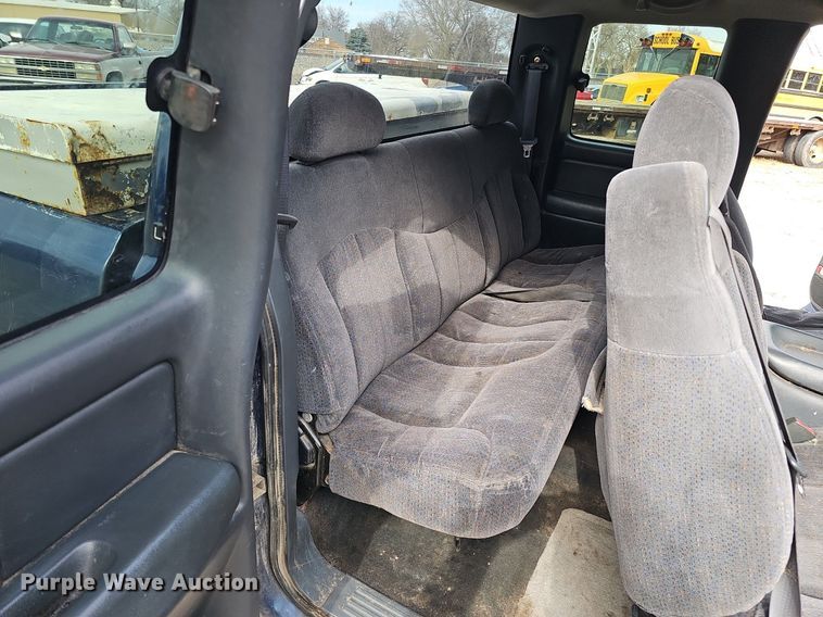 image for item DP0809 1999 Chevrolet Silverado LS Ext. Cab pickup truck