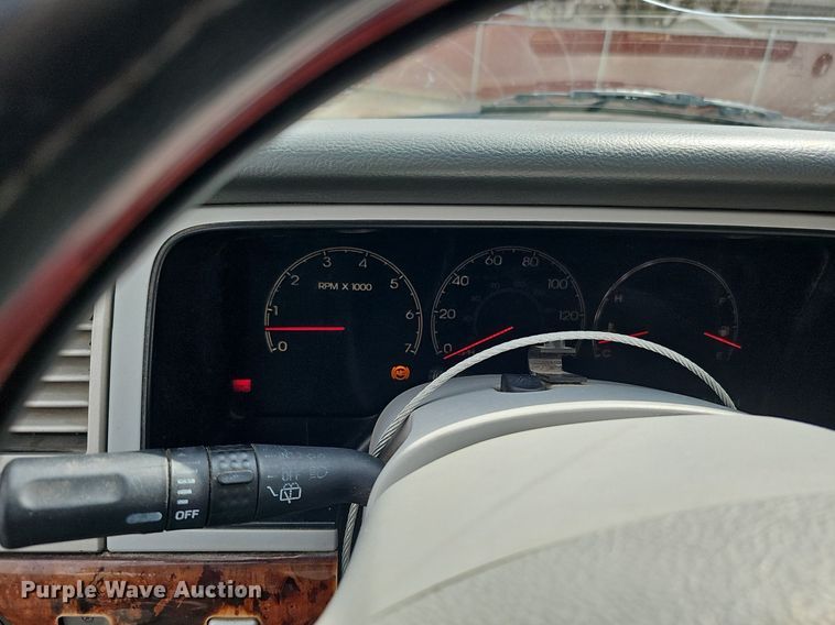 image for item DP0811 2004 Lincoln Navigator SUV