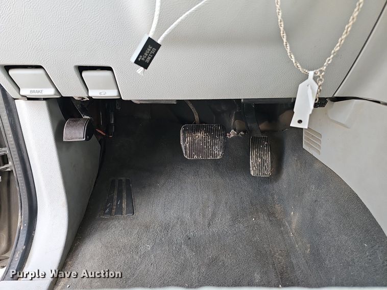 image for item DP0811 2004 Lincoln Navigator SUV