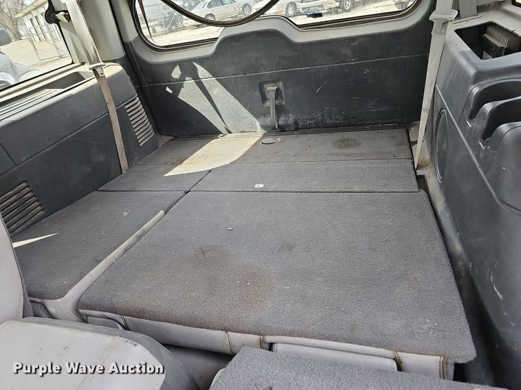 image for item DP0811 2004 Lincoln Navigator SUV