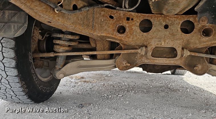 image for item DP0811 2004 Lincoln Navigator SUV