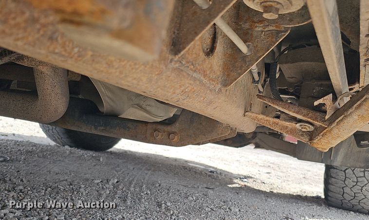 image for item DP0811 2004 Lincoln Navigator SUV