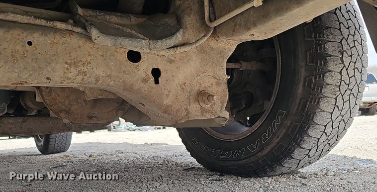 image for item DP0811 2004 Lincoln Navigator SUV