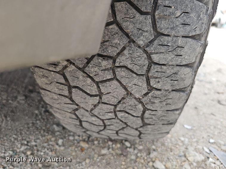 image for item DP0811 2004 Lincoln Navigator SUV