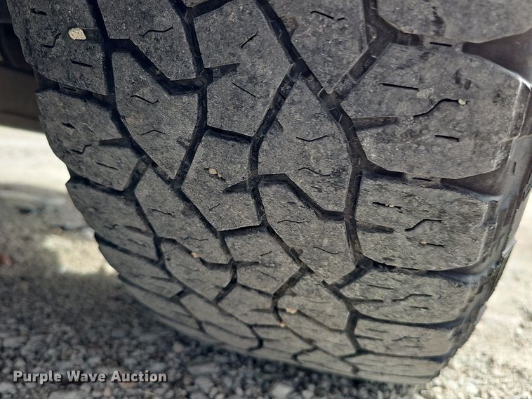 image for item DP0811 2004 Lincoln Navigator SUV