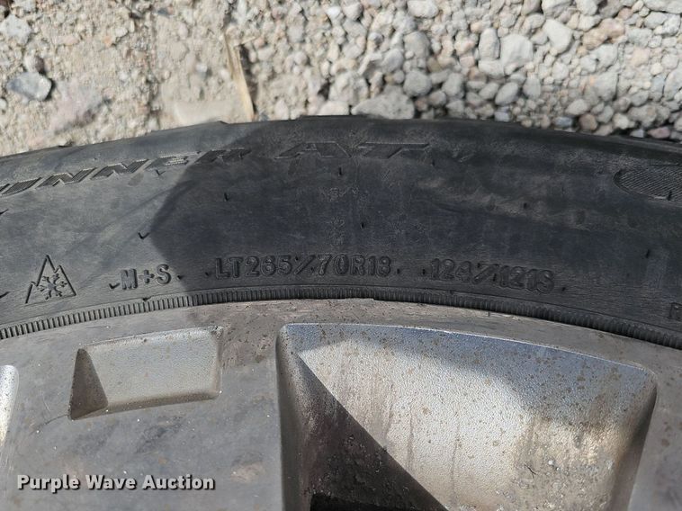 image for item DP0811 2004 Lincoln Navigator SUV