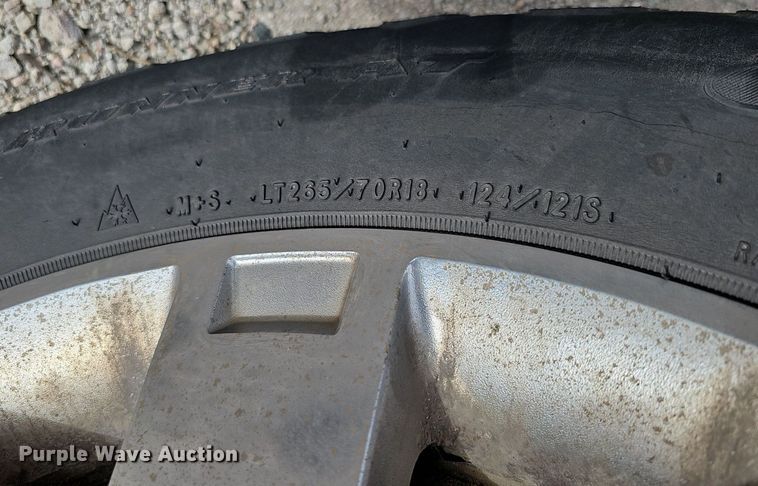 image for item DP0811 2004 Lincoln Navigator SUV