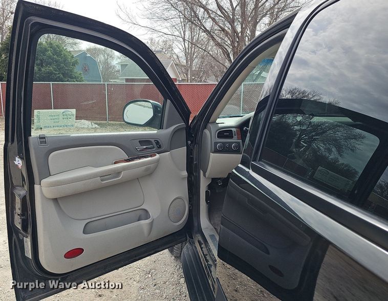 image for item DP0813 2008 GMC Yukon SLT SUV