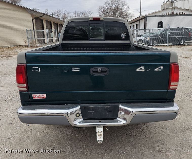 image for item DP0815 1997 Dodge Dakota SLT Club Cab pickup truck