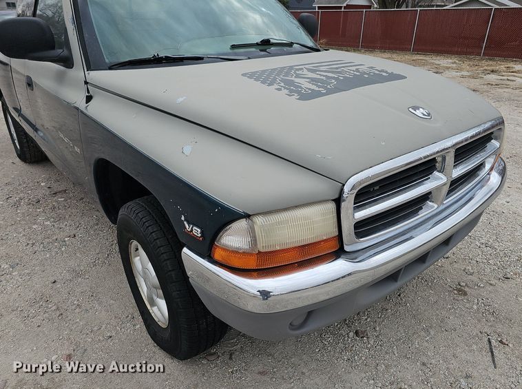 image for item DP0815 1997 Dodge Dakota SLT Club Cab pickup truck