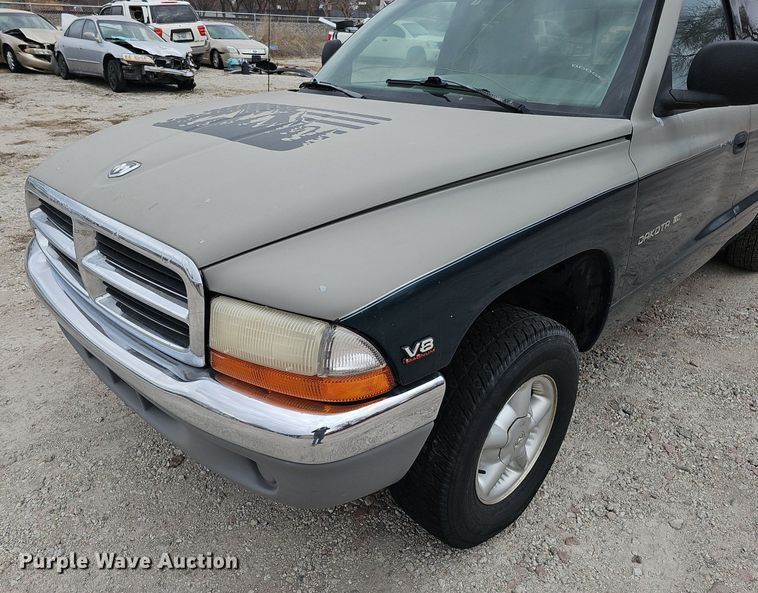 image for item DP0815 1997 Dodge Dakota SLT Club Cab pickup truck