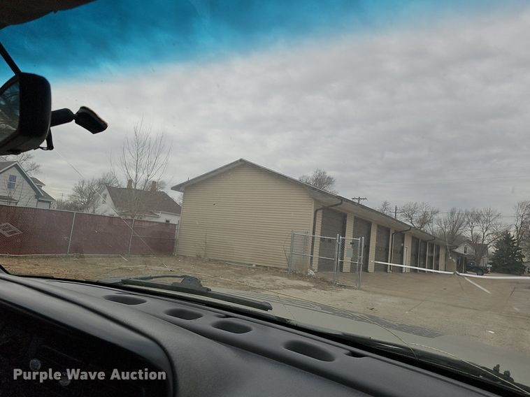 image for item DP0815 1997 Dodge Dakota SLT Club Cab pickup truck