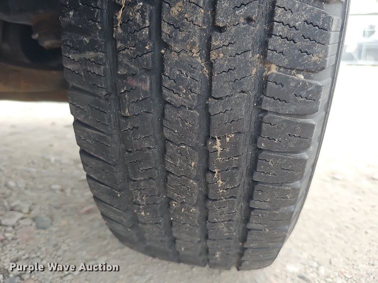 image for item DP0815 1997 Dodge Dakota SLT Club Cab pickup truck