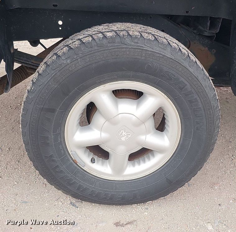 image for item DP0815 1997 Dodge Dakota SLT Club Cab pickup truck