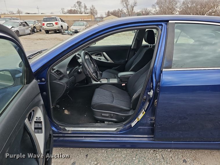 image for item DP0816 2010 Toyota Camry SE 