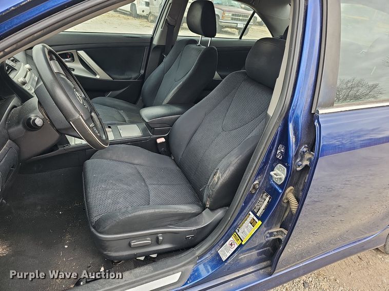 image for item DP0816 2010 Toyota Camry SE 