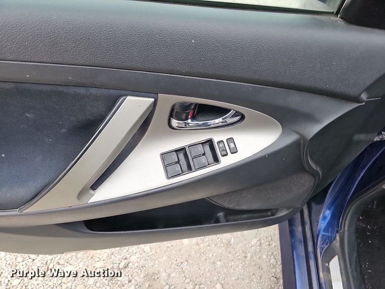 image for item DP0816 2010 Toyota Camry SE 