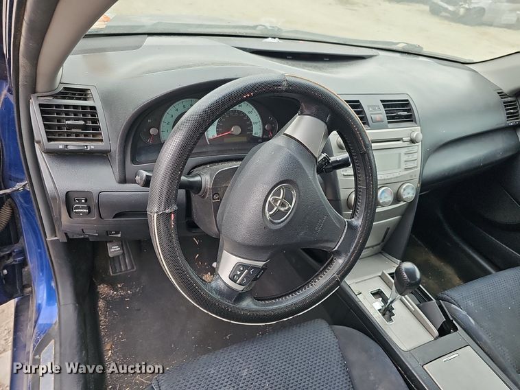 image for item DP0816 2010 Toyota Camry SE 