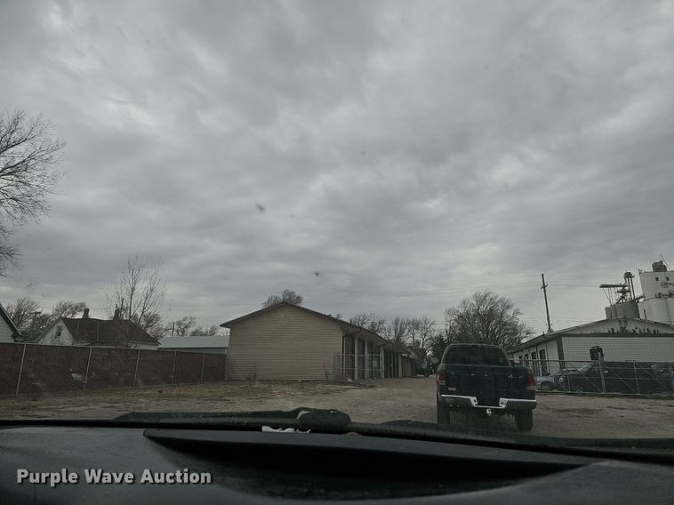 image for item DP0816 2010 Toyota Camry SE 