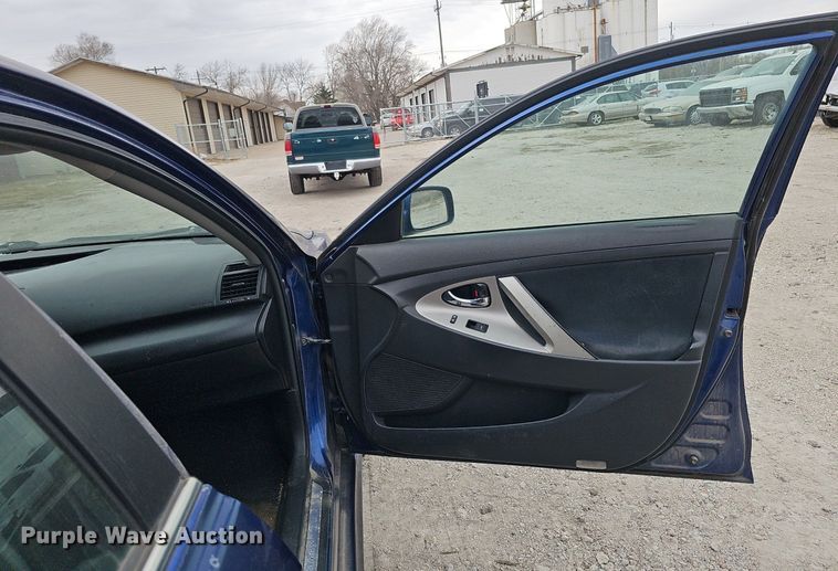 image for item DP0816 2010 Toyota Camry SE 