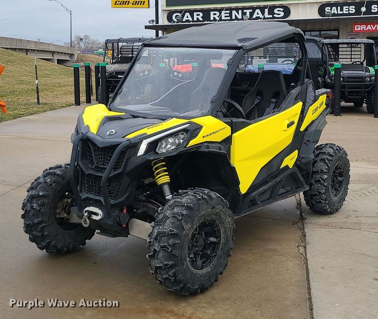 image for item DP1294 2019 Can-Am Maverick sport utility vehicle