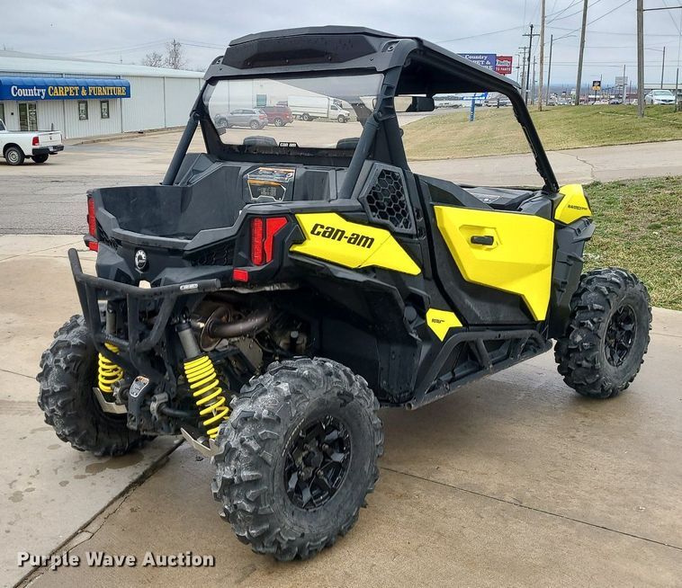 image for item DP1294 2019 Can-Am Maverick sport utility vehicle
