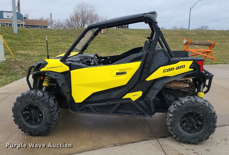 image for item DP1294 2019 Can-Am Maverick sport utility vehicle