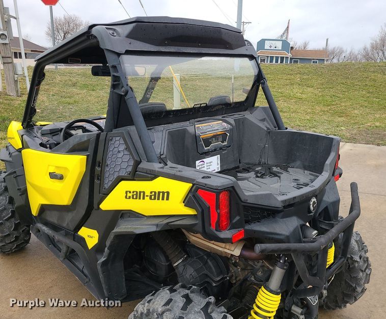 image for item DP1294 2019 Can-Am Maverick sport utility vehicle