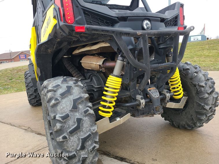 image for item DP1294 2019 Can-Am Maverick sport utility vehicle
