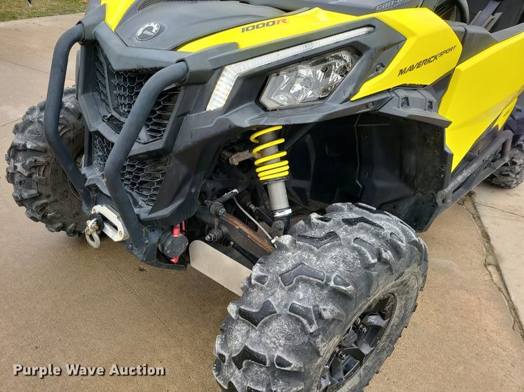 image for item DP1294 2019 Can-Am Maverick sport utility vehicle