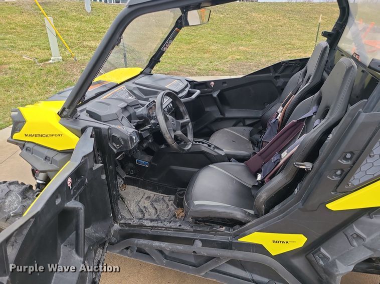 image for item DP1294 2019 Can-Am Maverick sport utility vehicle