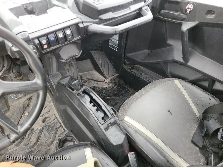 image for item DP1294 2019 Can-Am Maverick sport utility vehicle