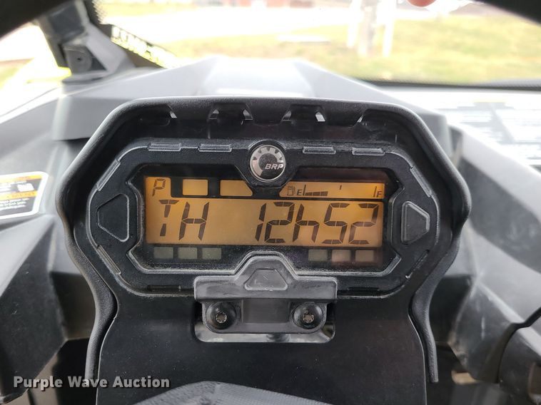 image for item DP1294 2019 Can-Am Maverick sport utility vehicle