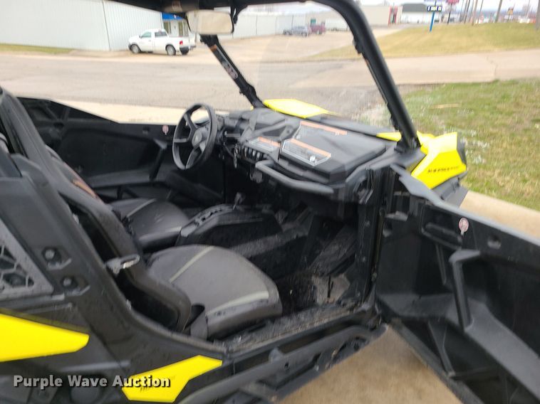 image for item DP1294 2019 Can-Am Maverick sport utility vehicle