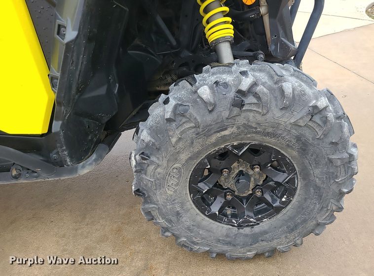 image for item DP1294 2019 Can-Am Maverick sport utility vehicle