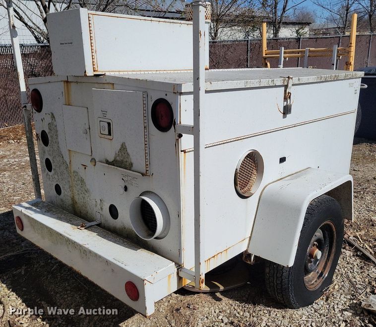 image for item DP1302 1991 Hesco 1500 10 power unit trailer