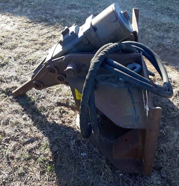 image for item DP2636 Melroe  2500-6 skid steer breaker