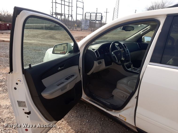 image for item DP2640 2008 GMC Acadia SLT SUV