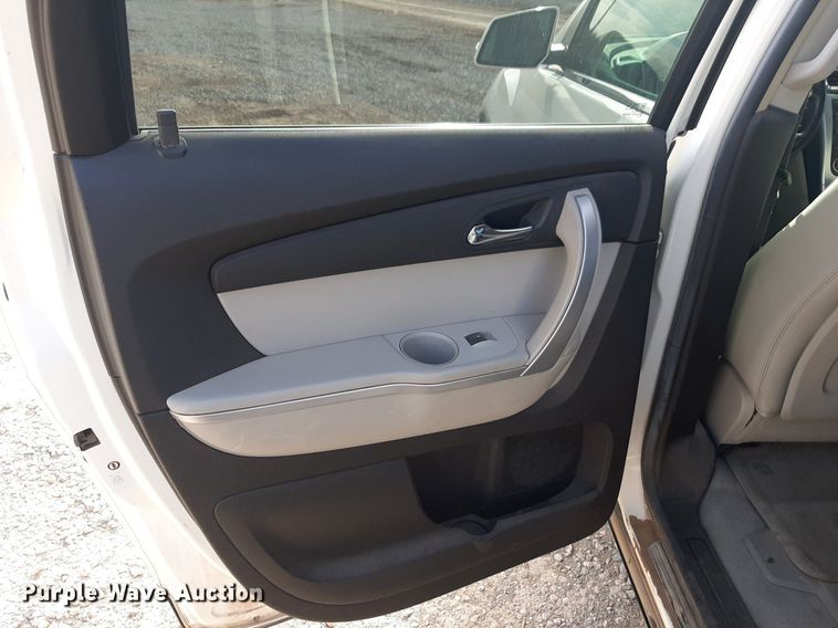 image for item DP2640 2008 GMC Acadia SLT SUV