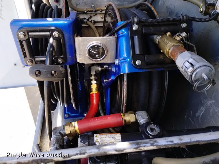 image for item DQ6004 2014 Dodge Ram 5500HD utility / service truck