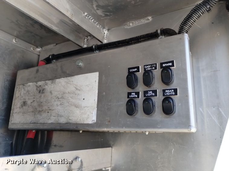 image for item DQ6004 2014 Dodge Ram 5500HD utility / service truck